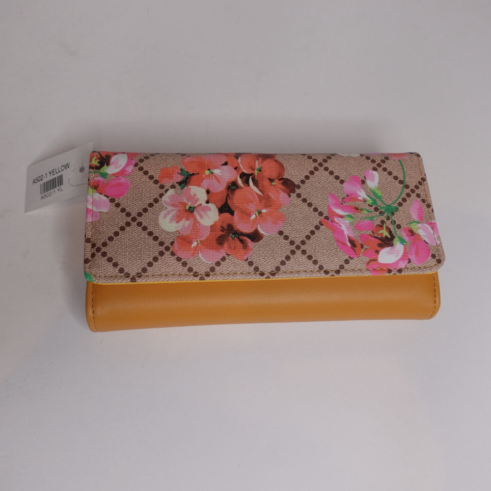 Women's AR New York Wallet Yellow NWT $59